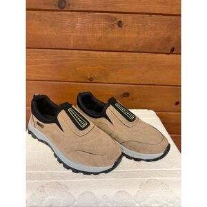Sport Men’s Slip on Walking Shoes Beige Sz 39 (7.5) NWOT